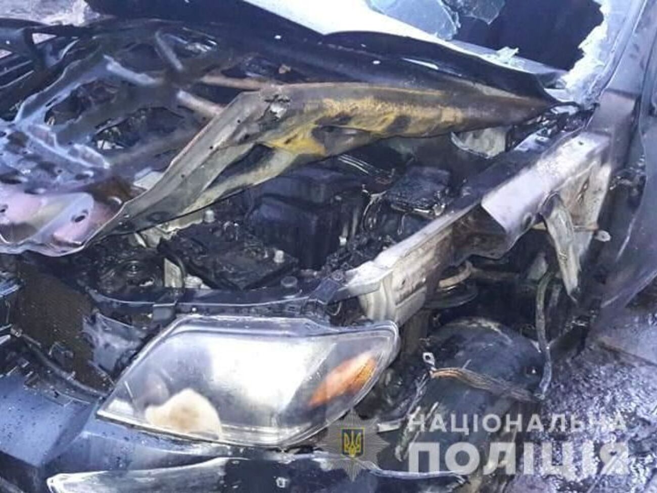 Зловмисники підпалили депутатський Mitsubishi