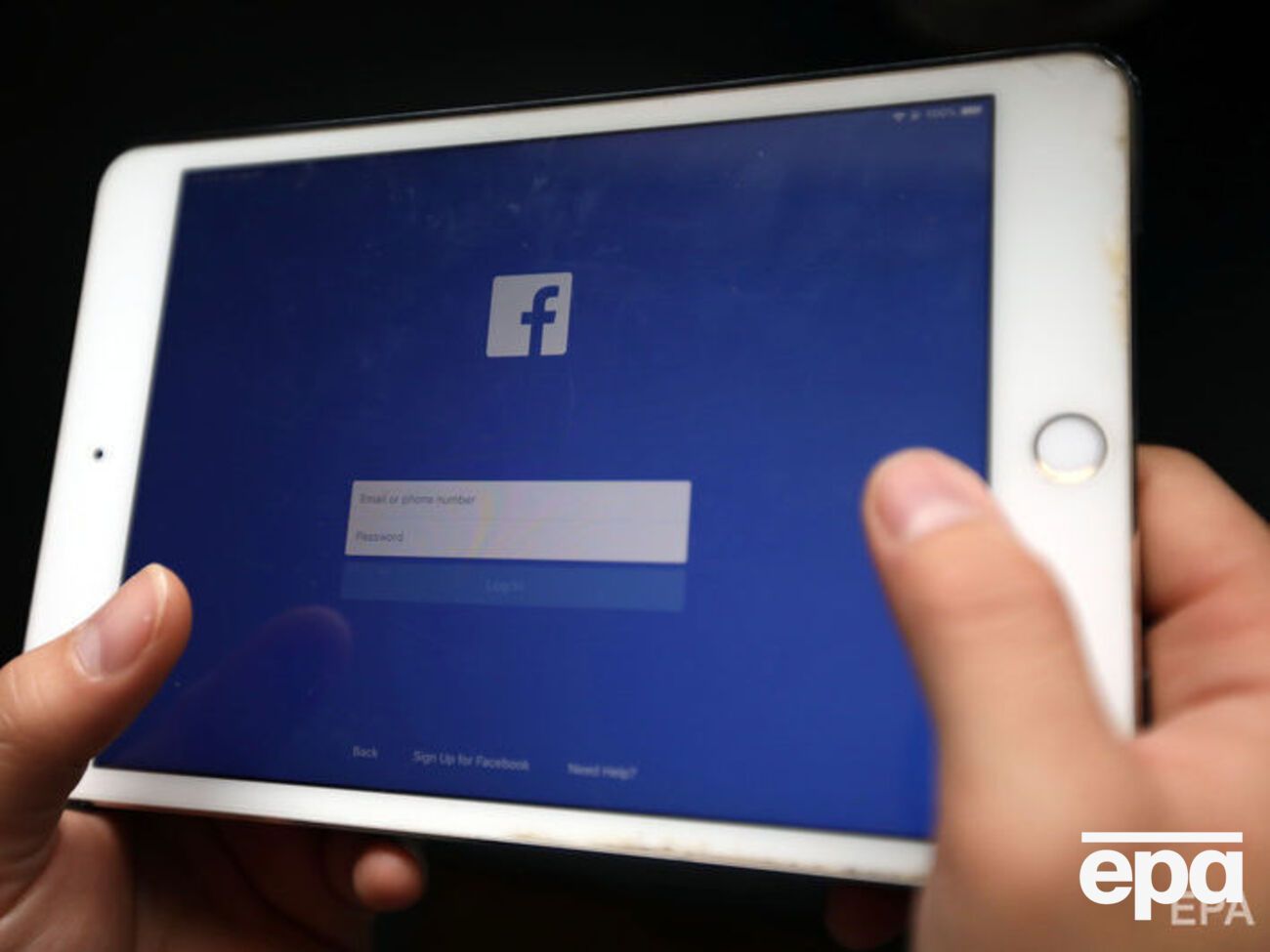 У Facebook заявили, що люди мають одержувати більше інформації про сторінки, які відстежують