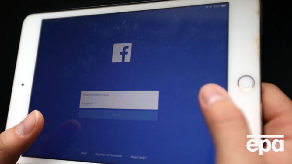 В Facebook заявили, что люди должны получать больше информации о страницах, которые они отслеживают