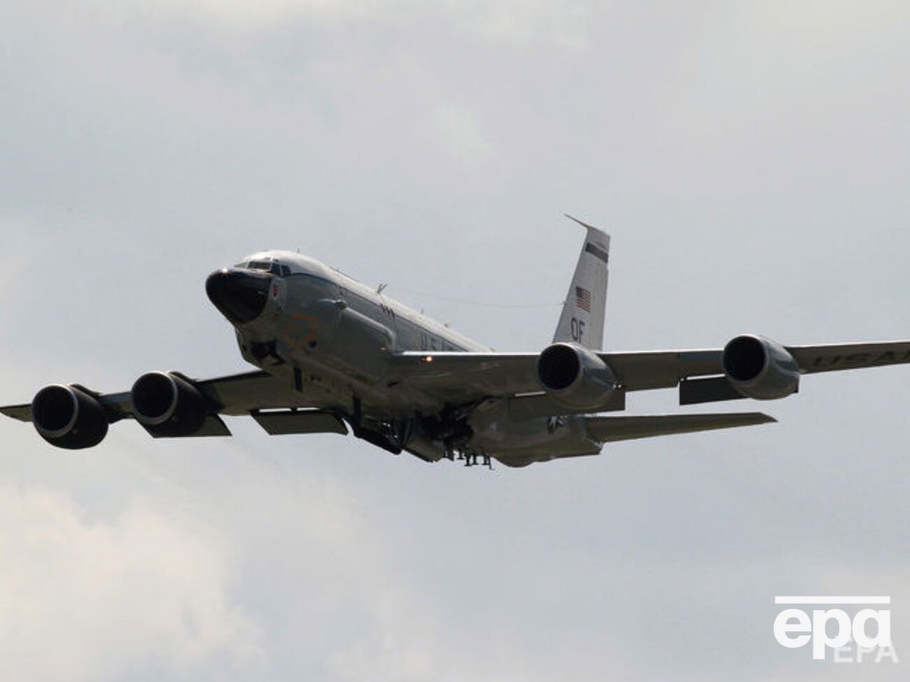 Самолет радиоэлектронной разведки ВВС США Boeing RC-135