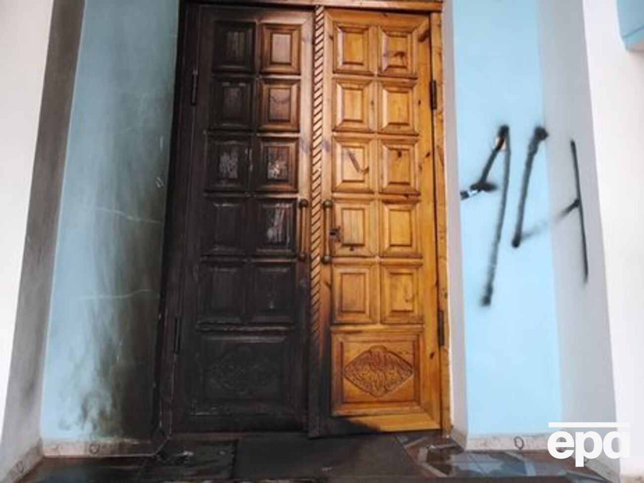 По данным СБУ, провокаторы готовились атаковать 20 церковных объектов на территории Украины