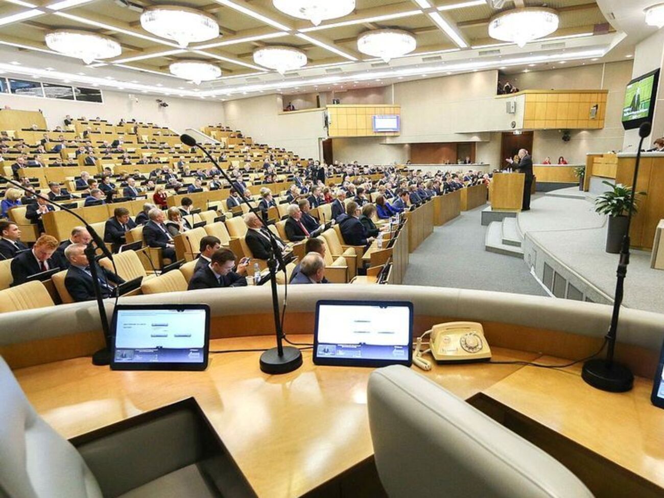 Госдума РФ внесла поправки в закон "О статусе военнослужащих"