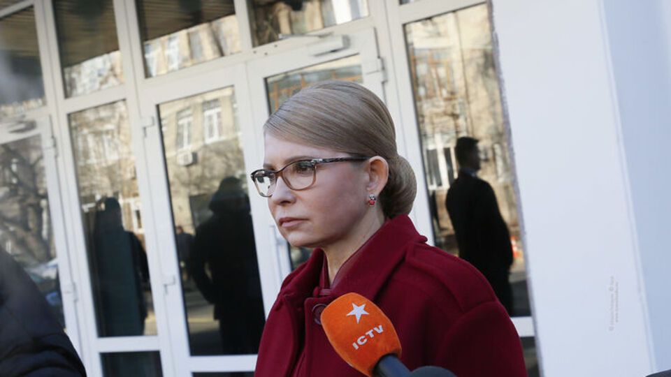 Тимошенко заявила, что в штабе Порошенко готовятся раздать по 1 тыс. грн 6 млн избирателей