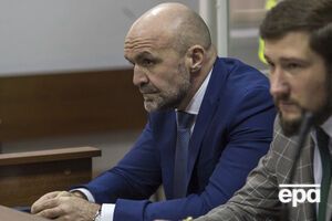 Мангер здав паспорт для виїзду за кордон