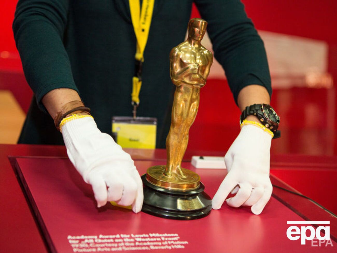 Впервые в истории церемония вручения премии "Оскар" пройдет без ведущего