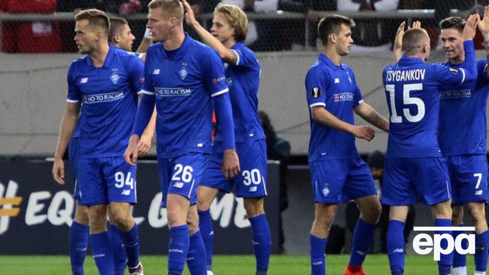 Первая встреча проходила в Афинах и завершилась со счетом 2:2