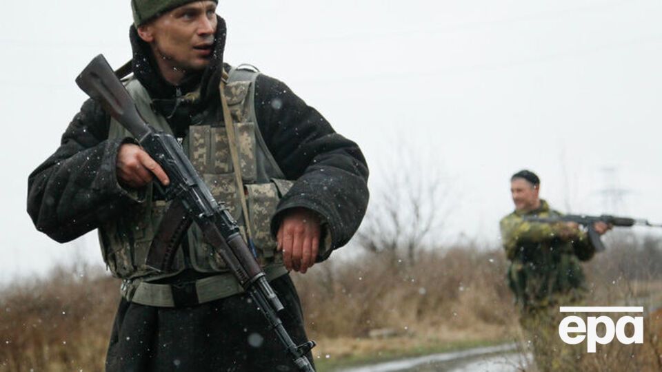 Бойовики обстріляли ритуальний автобус