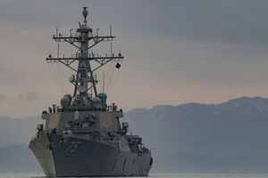 Эсминец США зашел в Черное море второй раз за зиму 2019 года