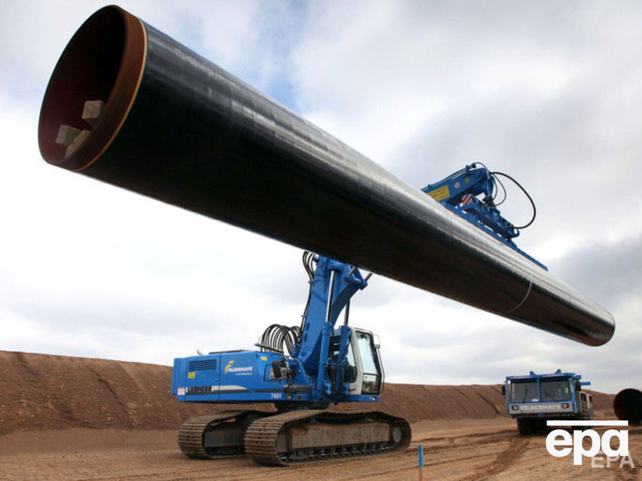 "Північний потік &ndash; 2" &ndash; другий газопровід, який має зв'язати Росію з Німеччиною дном Балтійського моря