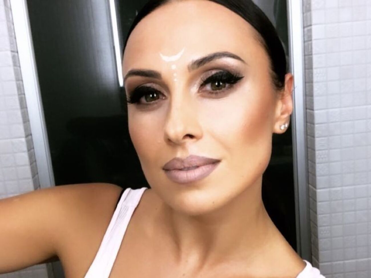 DJ Nana: После ваших добрых и нежных комментариев я похудела на 1 килограмм