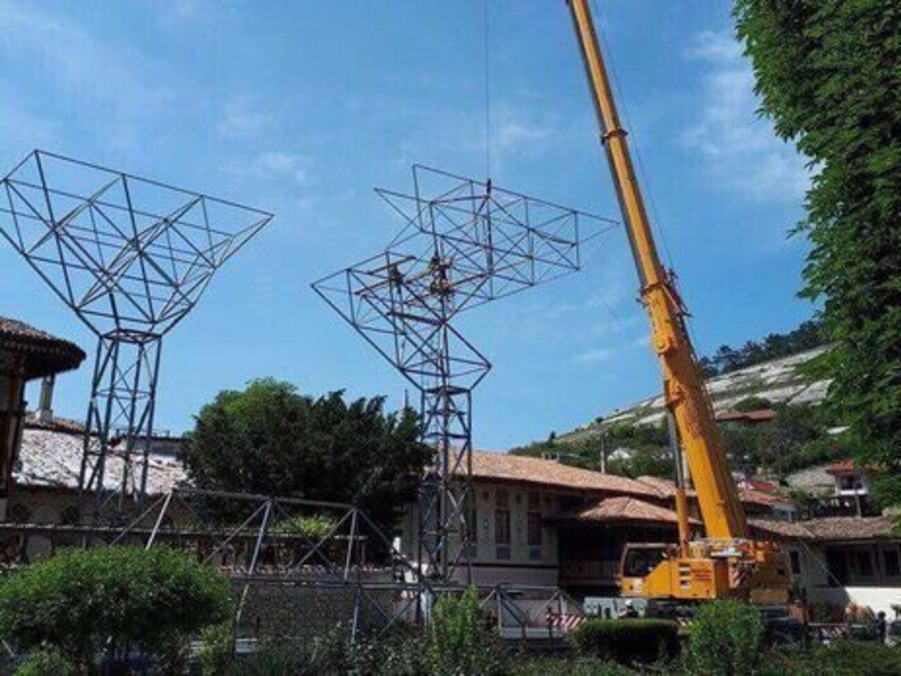 Нищук: В бахчисарайском Ханском дворце под видом реставрации уничтожают артефакты XVIII века