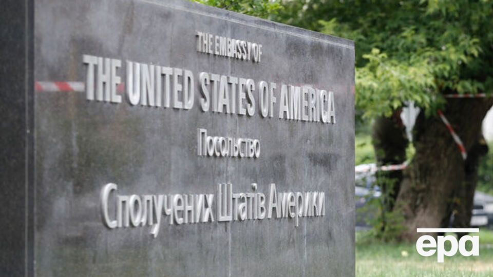 У дипмісії нагадали, що цього дня п'ять років тому протестувальникам вдалося прогнати корумповану владу