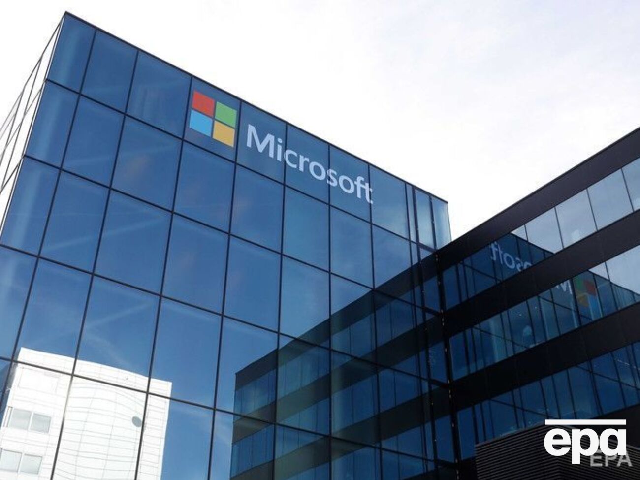 Microsoft обещает усилить защиту европейских неправительственных центров