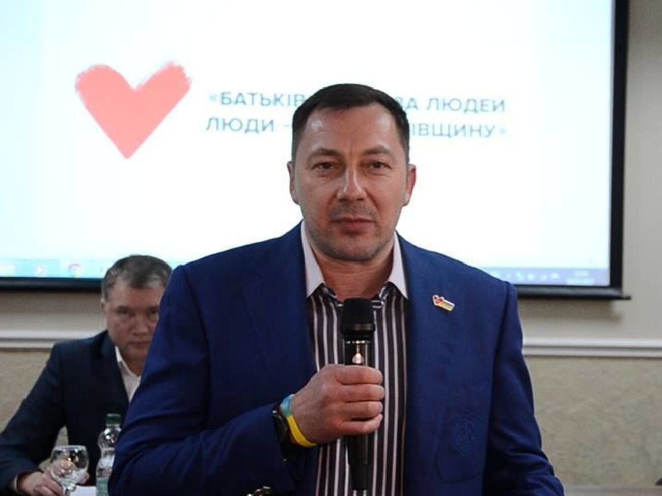 Богдан:&nbsp;Сложи с себя президентские полномочия, а не ищи причины во внешних факторах