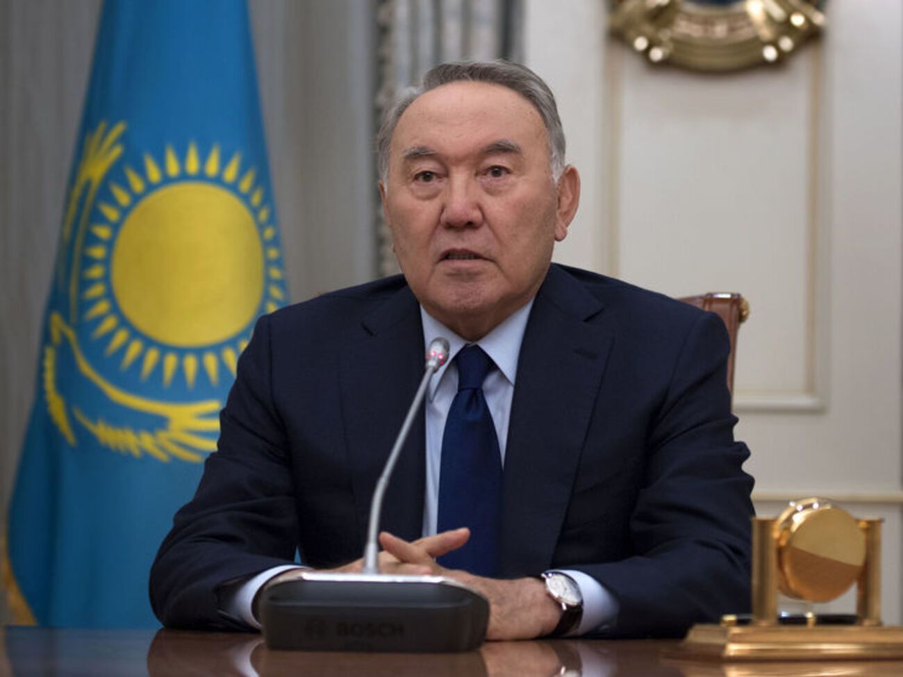 Назарбаєв виступив зі зверненням, у якому розповів про причини відставки уряду