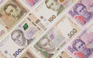 Гроші переказали двома платежами