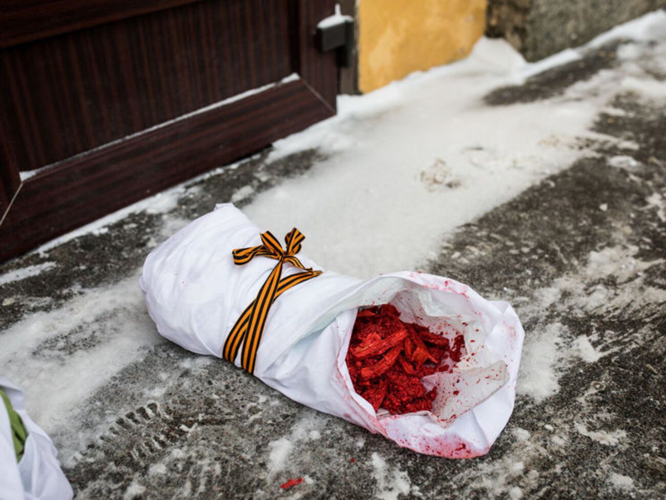 Учасниці акції заявили, що "жінок змушують народжувати м'ясо, яке держава із задоволенням їсть"