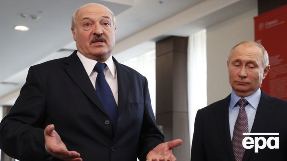 Лукашенко: Я чуть-чуть начинаю сомневаться и искать ответ на обвинения в сторону России. Но информации в этом плане у меня нет, она скрыта