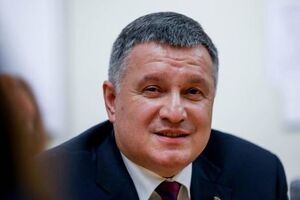 Аваков: Зачем Порошенко приходить? Мы что, заявляем о его поддержке? Нет