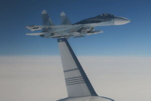 Російський винищувач Су-27 наблизився до шведського літака на відстань приблизно 20 метрів
