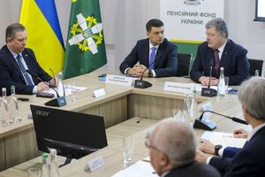 Порошенко: Механізм буде поширено на тих, хто в результаті індексації з 1 березня отримає невеликі суми