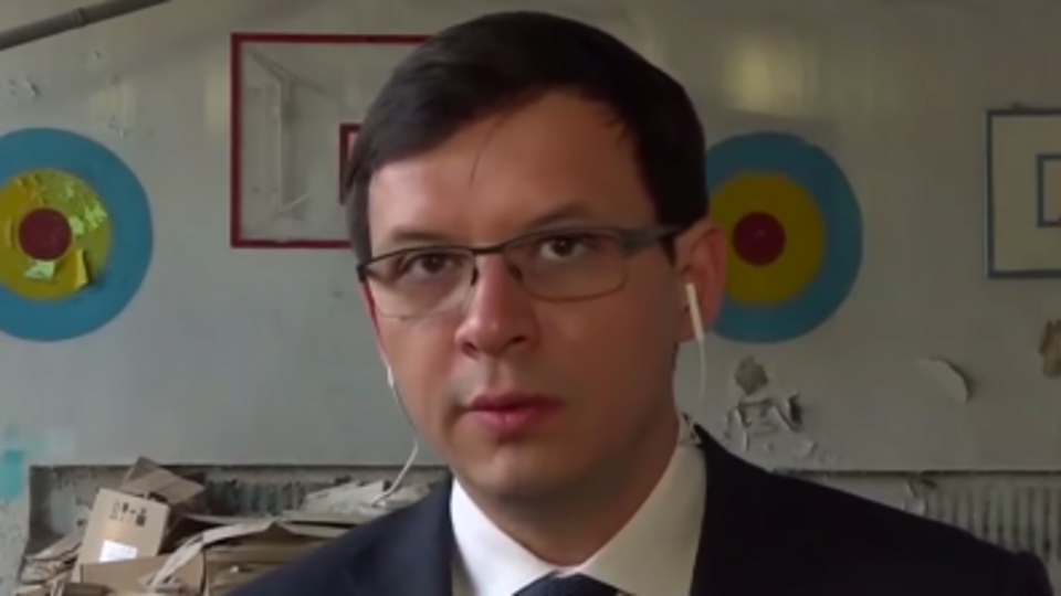 Євгеній Мураєв: Саме перебуваючи в цій розбитій школі, мені хочеться запросити Петра Олексійовича обговорити формулу майбутнього