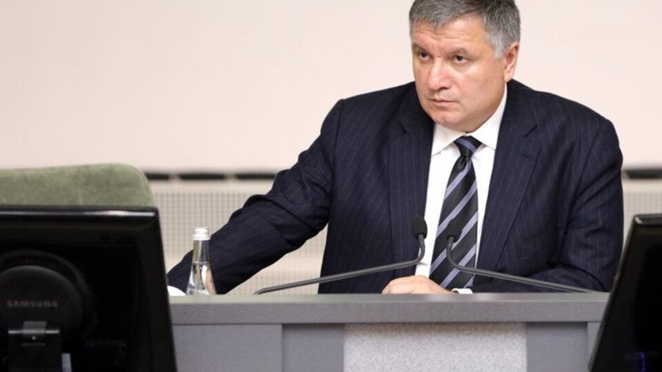 Аваков (на фото): Не хвилюйтеся, пане Березенко