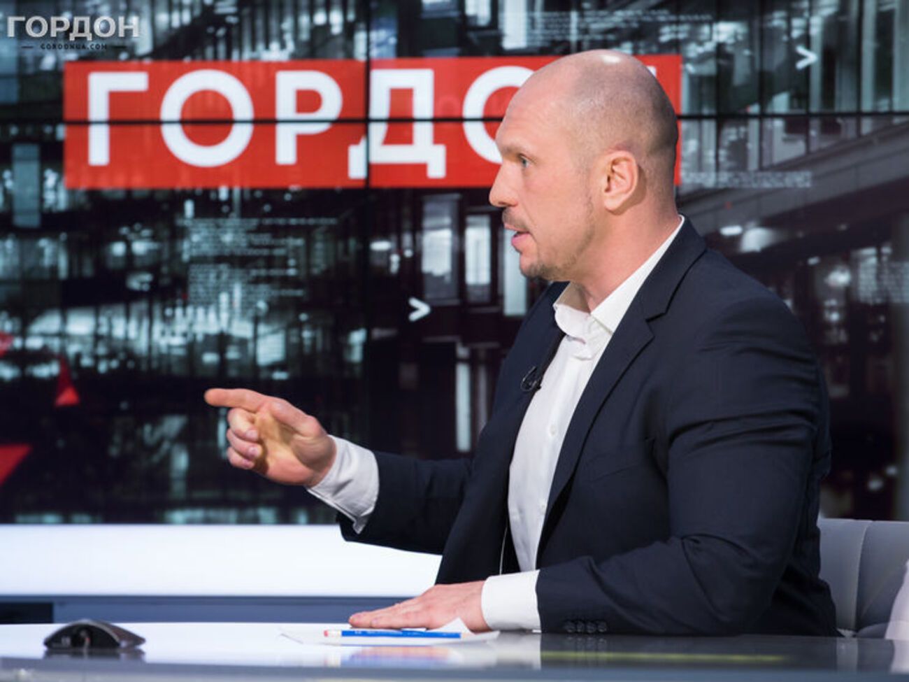 Кива о возвращении Крыма и Донбасса:&nbsp;Кто-то должен начать разговаривать. Но не с террористами&nbsp;&ndash; ни в коем случае!&nbsp;&ndash; не с теми, кто убивает украинских солдат