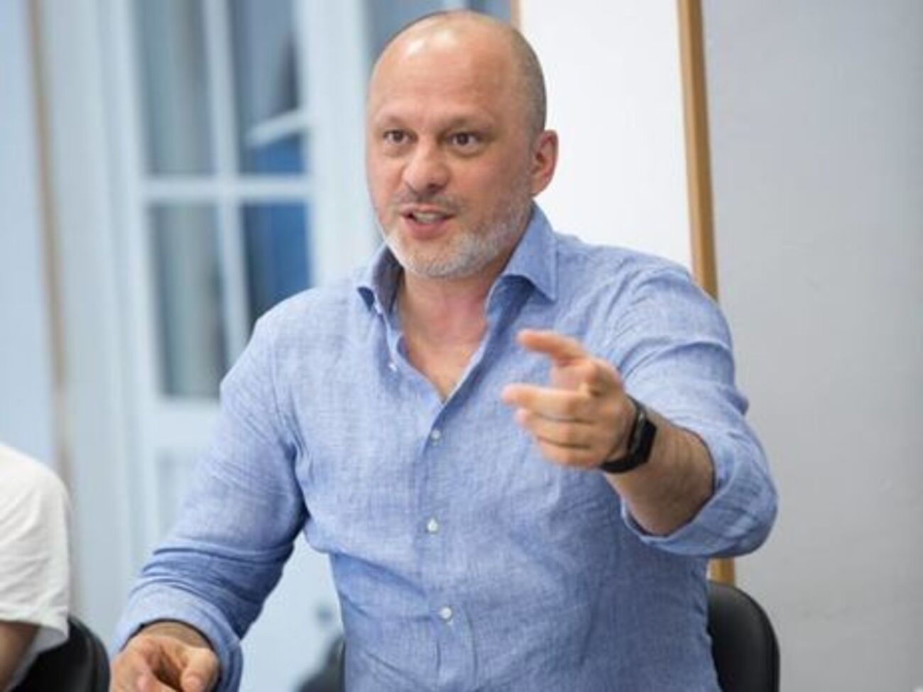 Аласанія звернувся в суд