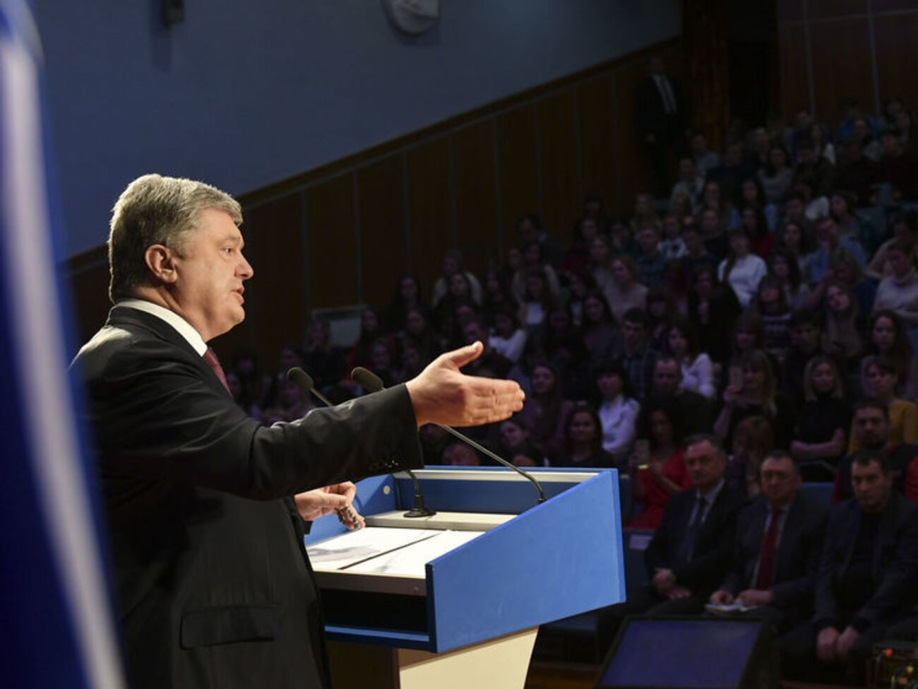 Порошенко рассказал анекдот о Кубе