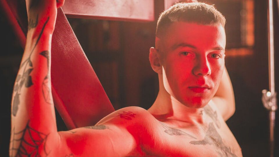 Панчишин: Перші рядки пісні прийшли шість років тому, коли я писав портрет своєї дівчини