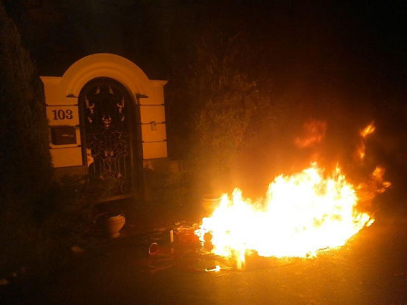 Націоналісти пікетували будинок Гладковського-молодшого