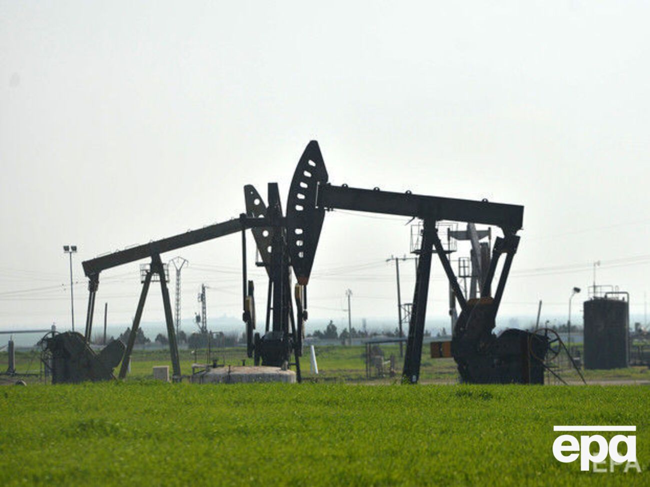 Поставки нефти в КНДР ограничены