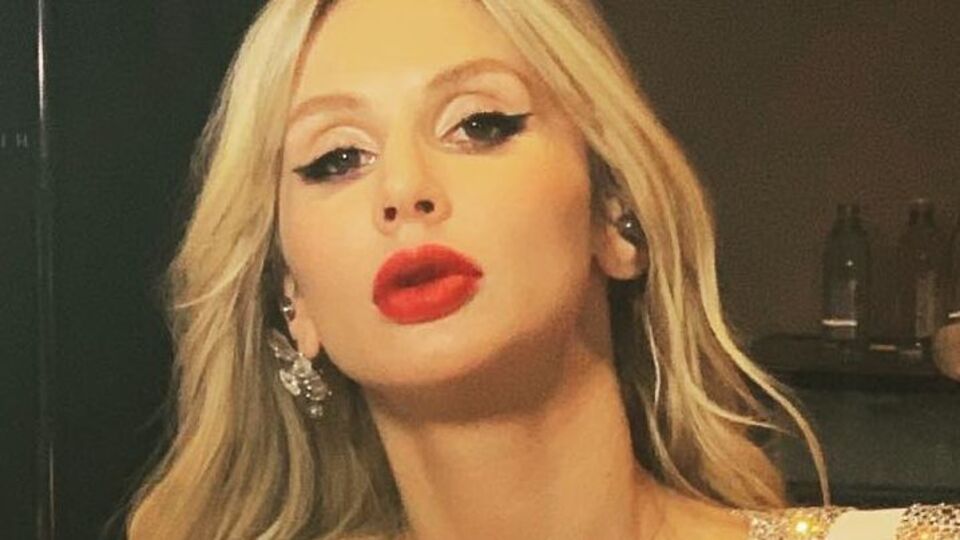 Loboda показала голі ноги