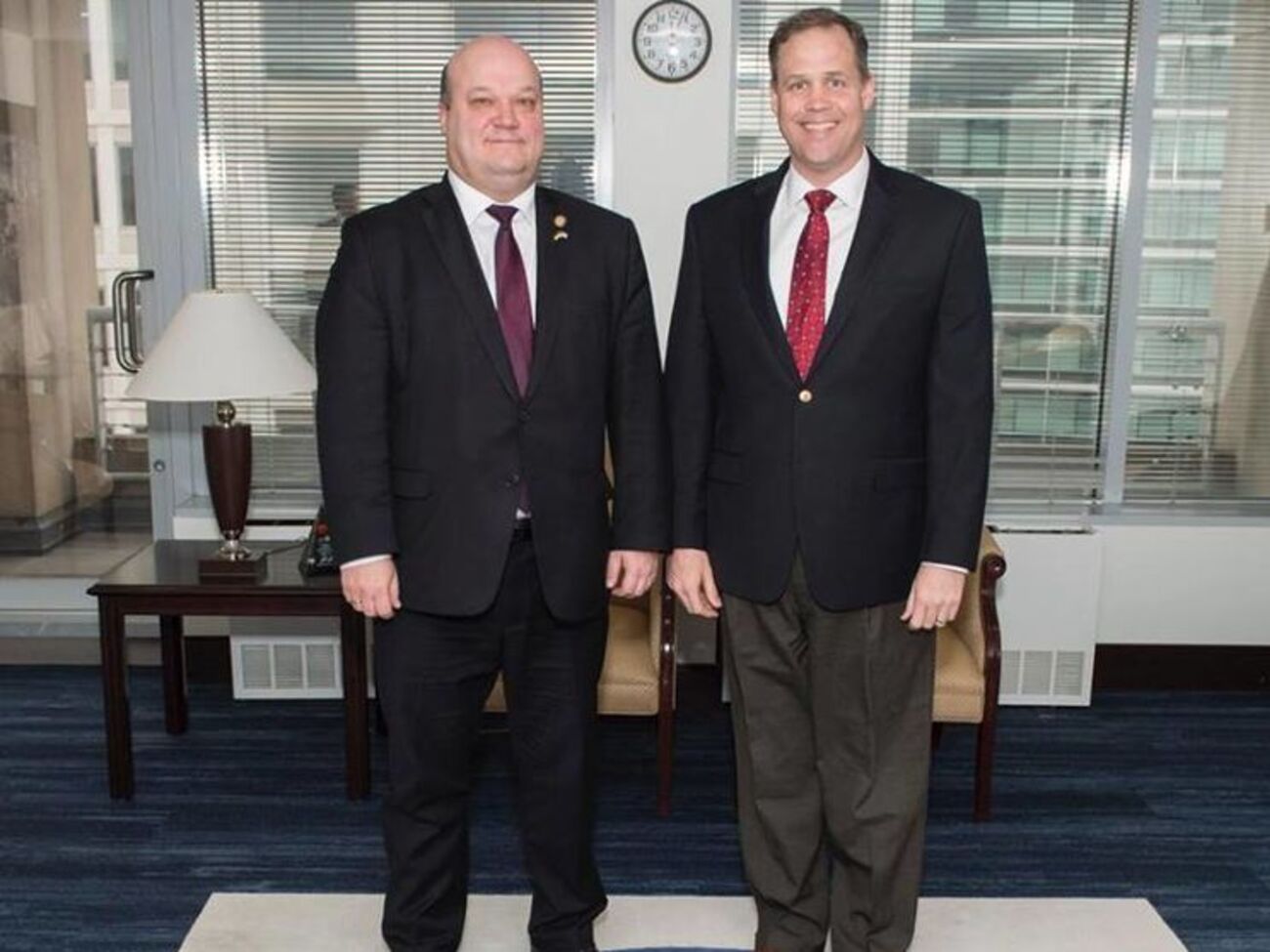 Брайденстайн (справа) поблагодарил Чалого за поддержку Украиной космических инициатив NASA