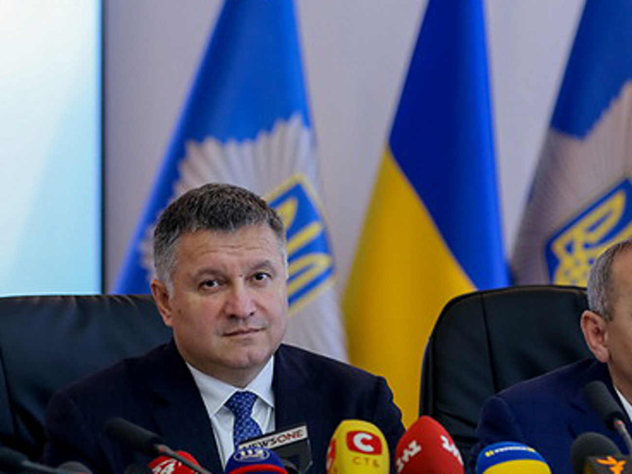 В окружении Порошенко подозревают, что Аваков или Матиос причастны к передаче материалов следствия журналистам