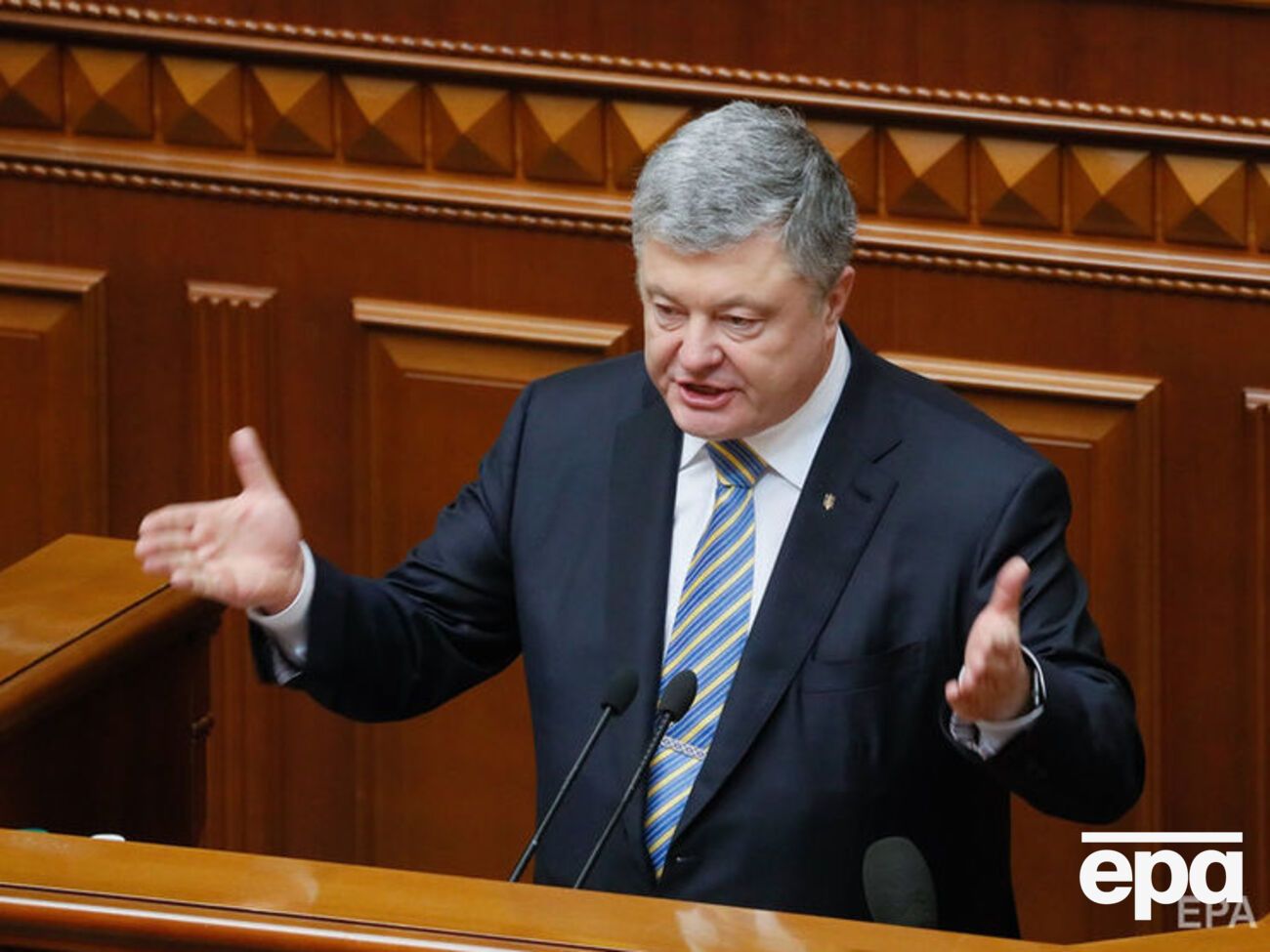 Законопроект Порошенка вже передано на розгляд профільному комітету Верховної Ради