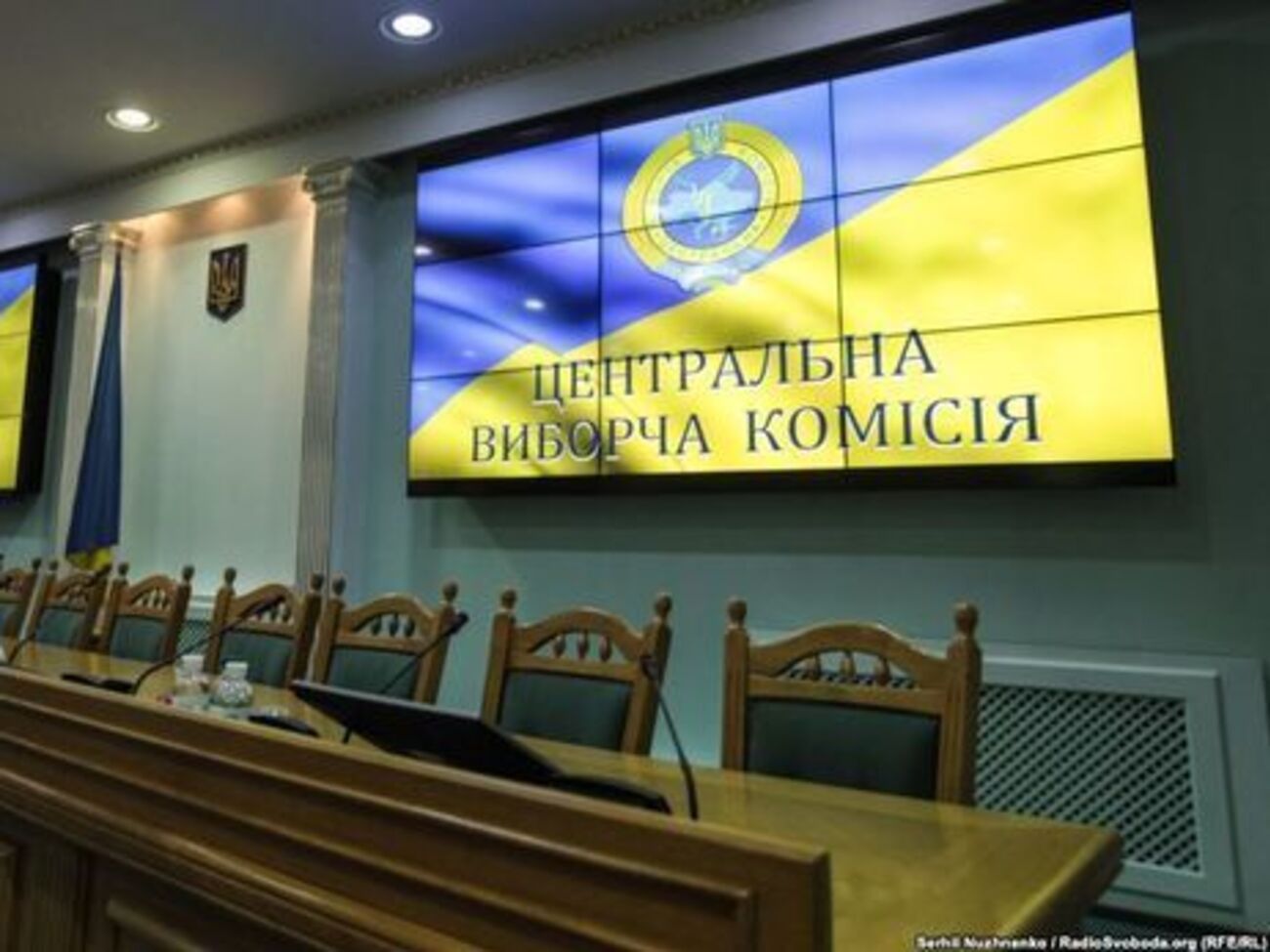Документи у ЦВК для реєстрації кандидатами в президенти можна подати сьогодні до 24.00