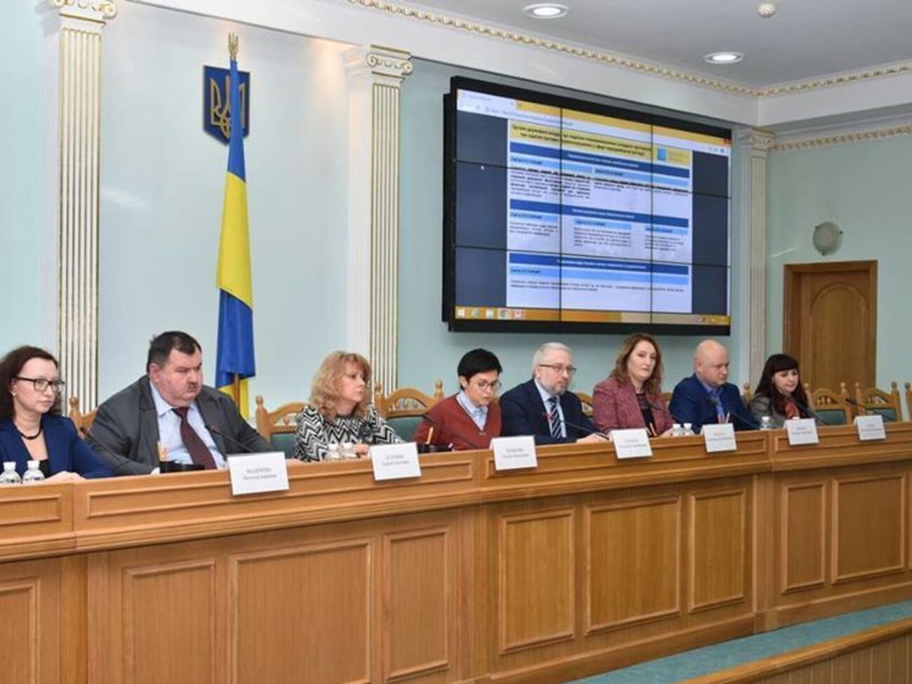 Документы в ЦИК подали 90 человек