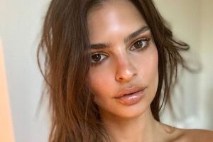 Ратаковськи поділилася ню-знімком