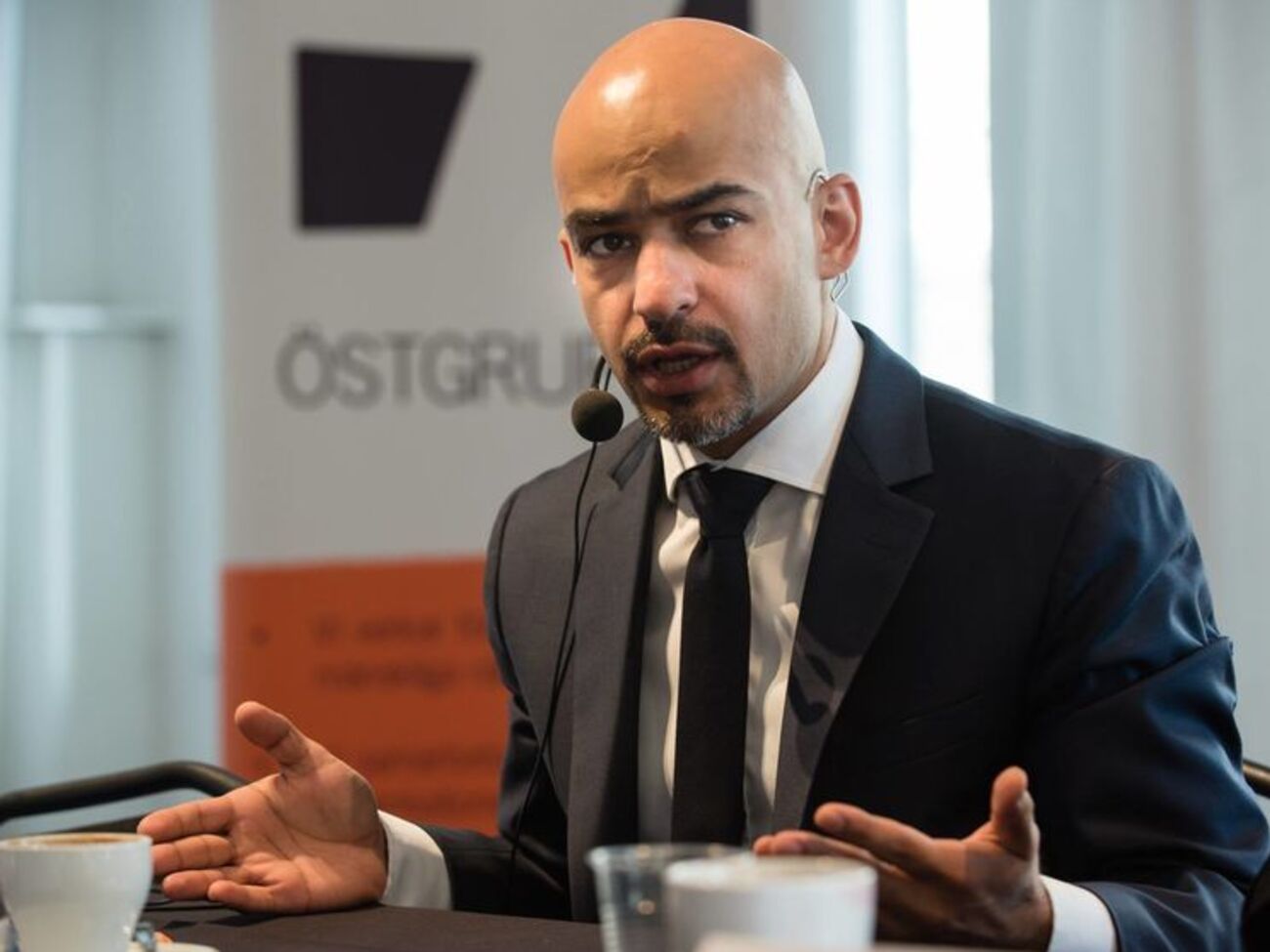 Вірити в незалежність Зеленського від Коломойського – все одно що вірити у сліпий траст Порошенка, фандрайзинг Тимошенко або незалежність Ляшка від Ахметова