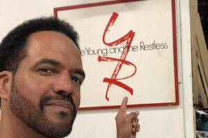 Сент-Джон 18 років грав у серіалі "Молоді і зухвалі"