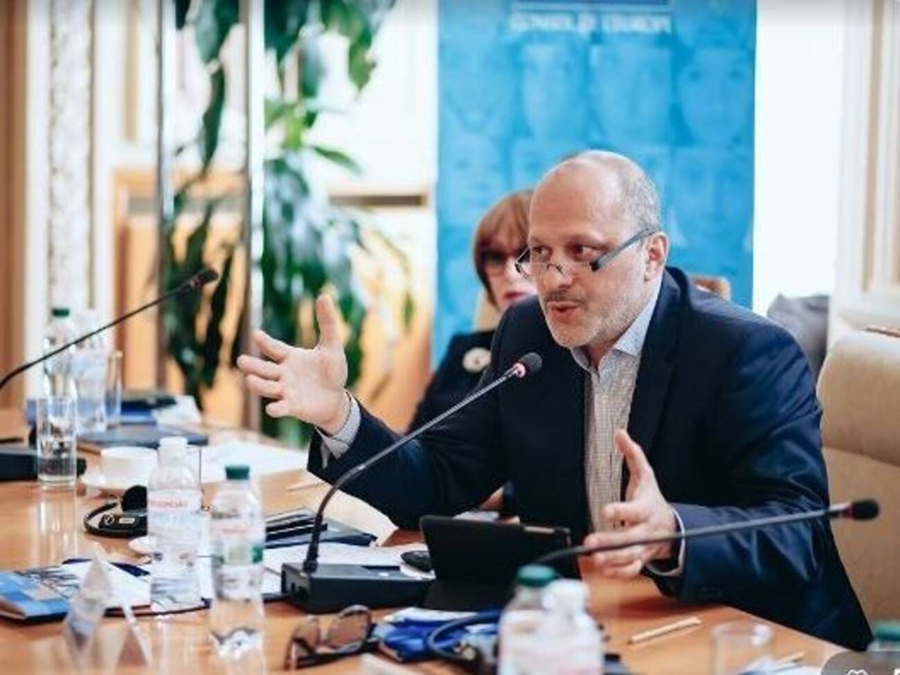 Аласания: Будет в суд иск, чтобы начать разбираться