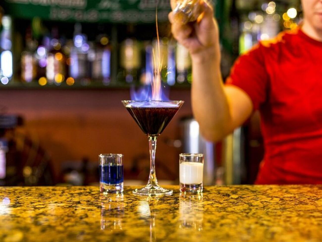 Перші коктейлі створили випадково