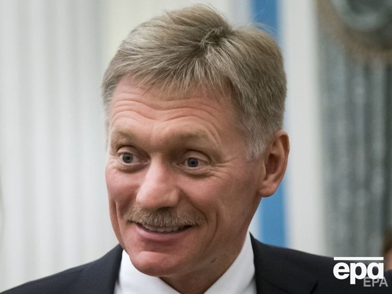 Пєсков сказав, що йому потрібно уточнити, у якому статусі Янукович перебуває в Росії
