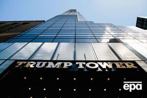 Ахметшин зробив кілька великих вкладів за кілька місяців до зустрічі в Trump Tower і після неї