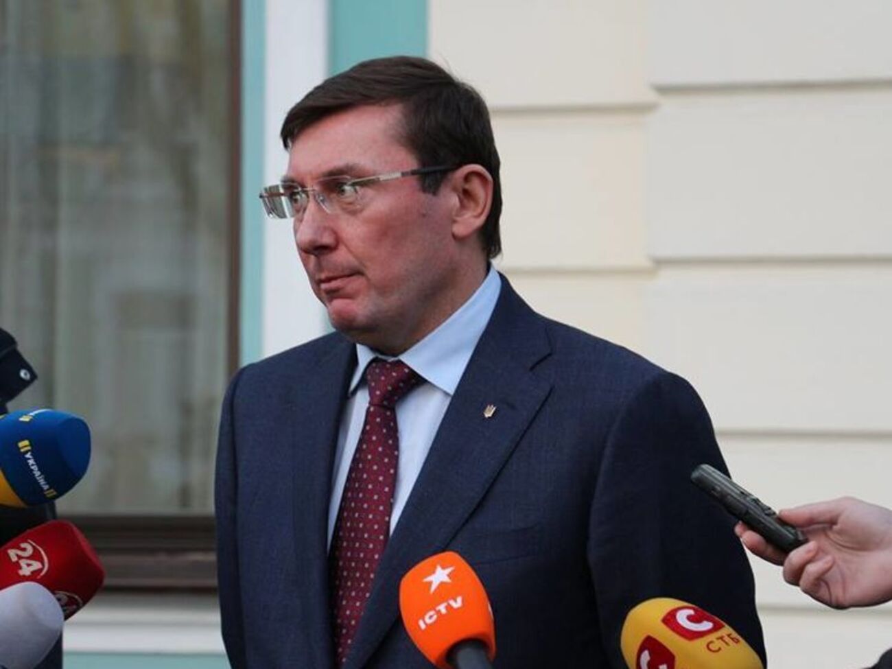 Луценко підкреслив, що не може коментувати провадження інших правоохоронних органів