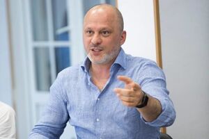 Аласания: Я не знаю, как компании работать дальше