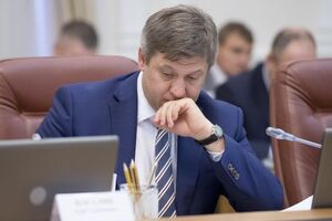 Данилюк: Все берут деньги, и это отвратительно