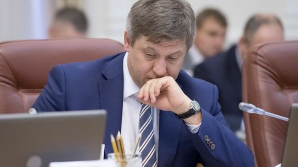 Данилюк: Усі беруть гроші, і це огидно